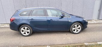 Astra J 81kw 1.7cdti Manuál M6 2012 177000km - 5