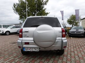 Toyota RAV4 2.0 D-4D 5D Terra - 5