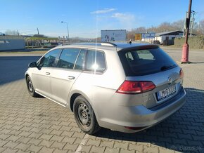 Volkswagen Golf - 5