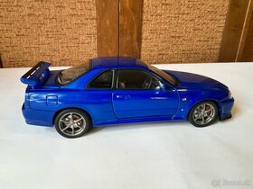 1:18 autoart nissan skyline GTR R34 - 5