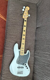 Squier Vintage Modified Jazz Bass V - 5