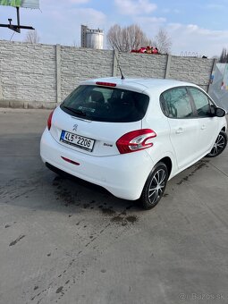 Prodam Peugeot 208 2014r najeto 45t km 1majitel      Skoda F - 5