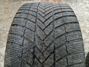 Zimné pneu 255/40 R18 --- BRIDGESTONE - 5