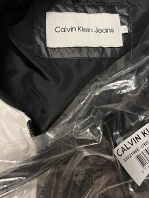 Calvin klein bunda nová - 5