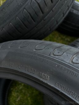 Letne pneumatiky Pirelli Cinturato P7 235/40 R19 96W - 5