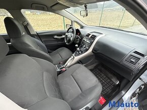 Toyota Auris 1.4 d4d možná výmena - 5