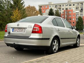 Škoda Octavia 2 1.6 FSI 2005 Ambiente - 5