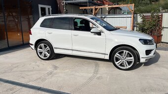 Predám Wolkswagen Touareg 3.0 TDi r.v.11.2018 Rline Top stav - 5