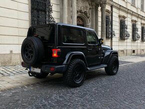 Predám JEEP WRANGLER 2.0T Sahara 4x4 - 5