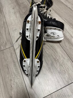 CCM SUPER TACKS AS1 hokejové korčule SR 9 EE - 5