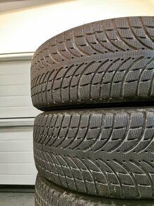 Michelin 235/65 R17 Latitude Alpin - 5