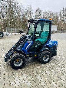 Nakladač MULTIONE 8.4SK, 37HP, nosnost 1400kg - 5