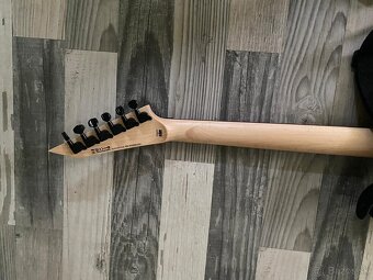 Gitara s rukopisom Kirka Hammetta (Metallica). - 5