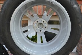 5x108 R18 Zimna sada Original Volvo XC60+ 235/60 R18 Dunlop - 5