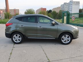 Odstúpim leasing na Hyundai ix35 2.0 135kW 4x4 AUTOMAT+ťažné - 5