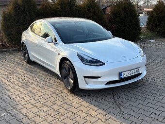 Tesla model 3 - 5