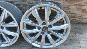 Predam orginal Audi elektrony 5x112 et34 J7 R17 .... Predam - 5