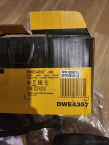 Uhlová karbobrúska 125mm DeWalt DWE 4357 - 5