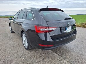 Škoda Superb Combi Style 2.0 Tdi DSG - 5