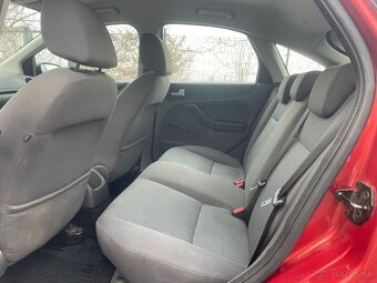 Ford Focus 1.4 - 5