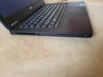 DELL  Core i5 - 12 RAM  - SSD - 5