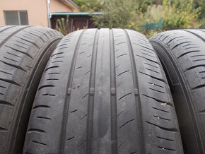 Pneumatiky Dunlop 215/60R17 letné 4ks - 5