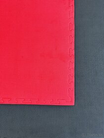 Tatami Champion puzzle čierno-červená 105cm x 105cm x 2cm - 5