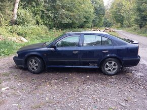 Škoda Octavia 1,6 benzín - 5