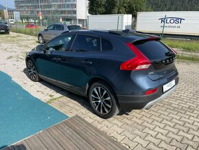 Volvo V40 D2 2.0L Cross Country Black Edition - 90.000 km - 5