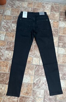 Nové skinny rifle Zara s visačkou - 5