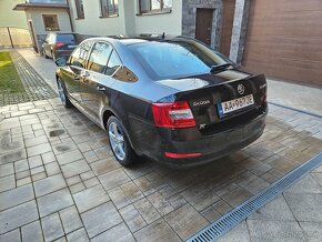 Skoda Octavia 3 2.0TDI 110kw DSG , F1 , Webasto, Xenon - 5