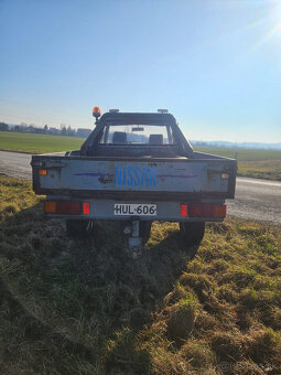 Nissan Datsun pick-up 1984  4x4 sklapač - 5