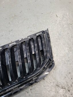 Skoda octavia 3 lift predna maska 5E0853653c - 5