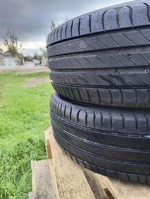 Michelin 205/55 r16 - 5