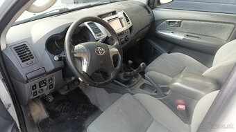 TOYOTA HILUX 2.5 D4D 4x4 - NA PREDAJ / NA SPLÁTKY - 5