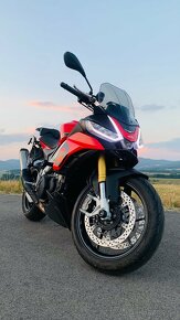 Aprilia Tuono V4 1100 RR - 5