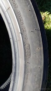 285/40R22. 110Y a 325/35R22. 114Y Hankook Ventus - 5