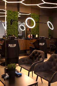 HĽADÁME BARBERA - PULLUP BARBERSHOP RAČA - 5