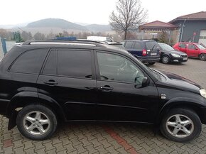 Toyota RAV4 - 5