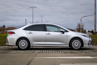 Toyota Corolla 1.5i sedan 12 000km - 5