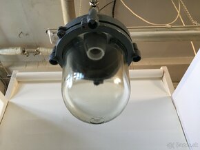 Predám priemyselnú lampu do výbušného prostredia IP64 - 5