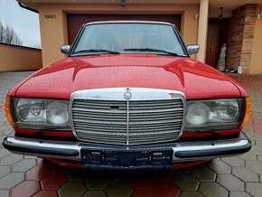 Mercedes-Benz E trieda Sedan 123 200B 72kW Piano - 5