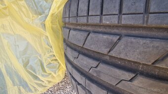 Pneu 265/30 R22 - 5