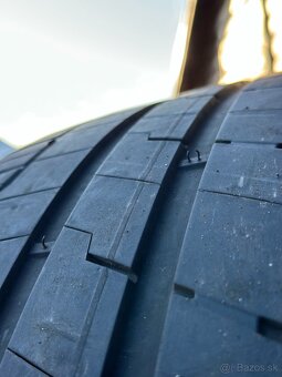 Hankook letná sada 2ks 285/40R22 110H 2ks 325/35ZR22 114Y - 5