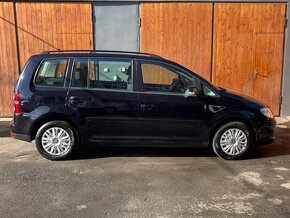 VOLKSWAGEN TOURAN 2,0 TDi DSG - 5