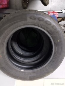 Predám pneumatiky 205/60 r 15 - 5