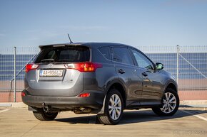 Toyota RAV4 2.2l D-CAT 150 Premium A/T - 5