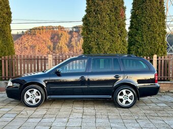 Škoda Octavia Combi 1.8T 4x4 Swiss Ice Hockey     Top Stav - 5