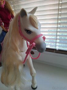 Bábika Barbie s tancujúcim koňom - 5