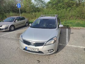 Predám Kiu Ceed r.v 2010 ma len 158000 km - 5